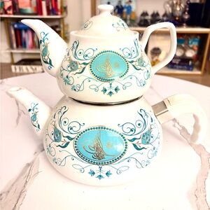 Alya White and Black Porcelain Plate